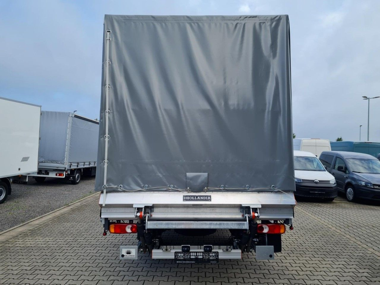 Renault Master Pritsche Schiebe Plane Schlafkab LBW Luft - Tent tarbesõiduk: pilt 4 Renault Master Pritsche Schiebe Plane Schlafkab LBW Luft - Tent tarbesõiduk: pilt 4