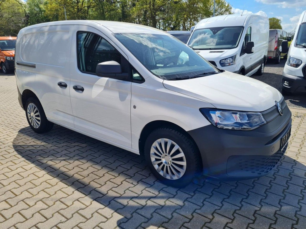 Volkswagen Caddy Kasten Cargo 2.0 TDI KLIMA KOMFORT PDC - Väike kaubik: pilt 3 Volkswagen Caddy Kasten Cargo 2.0 TDI KLIMA KOMFORT PDC - Väike kaubik: pilt 3
