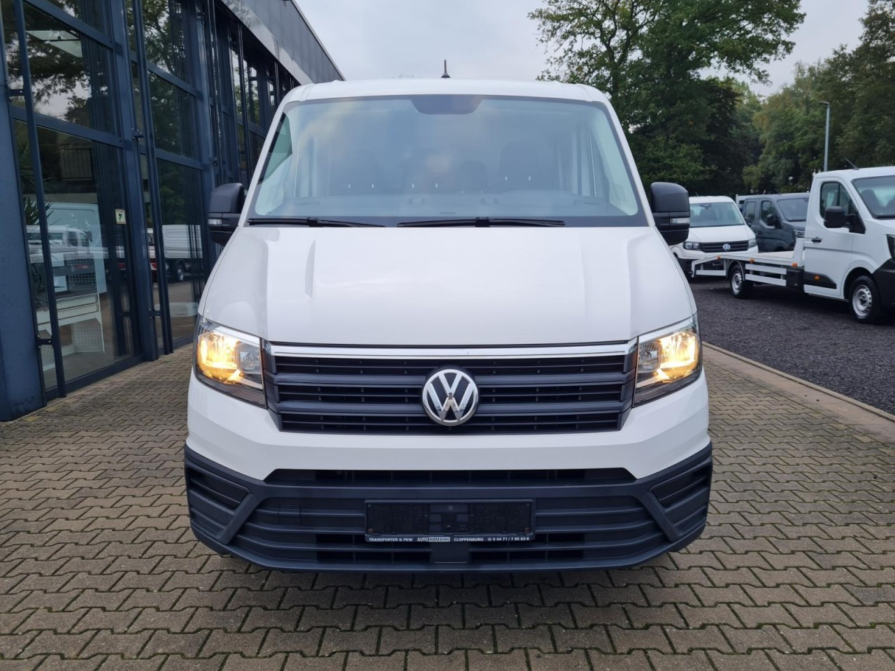 Volkswagen Crafter 35 Doka MR Pritsche AHK Klima 7 Sitzer - Madelauto, Meeskonnaauto: pilt 2 Volkswagen Crafter 35 Doka MR Pritsche AHK Klima 7 Sitzer - Madelauto, Meeskonnaauto: pilt 2