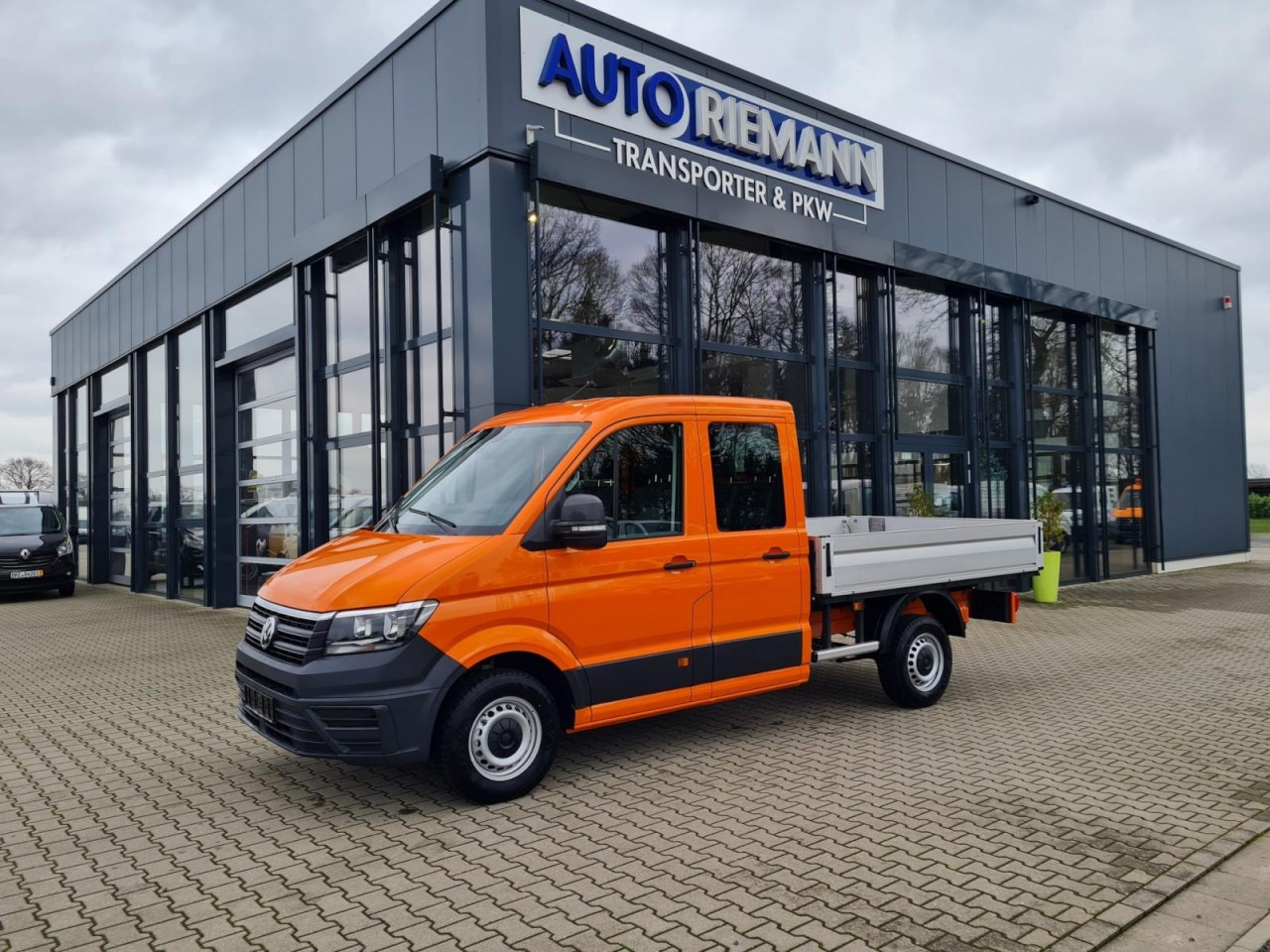 Volkswagen Crafter 35 Doka TDI MR AHK ERGO KLIMA Tempomat - Madelauto, Meeskonnaauto: pilt 2 Volkswagen Crafter 35 Doka TDI MR AHK ERGO KLIMA Tempomat - Madelauto, Meeskonnaauto: pilt 2
