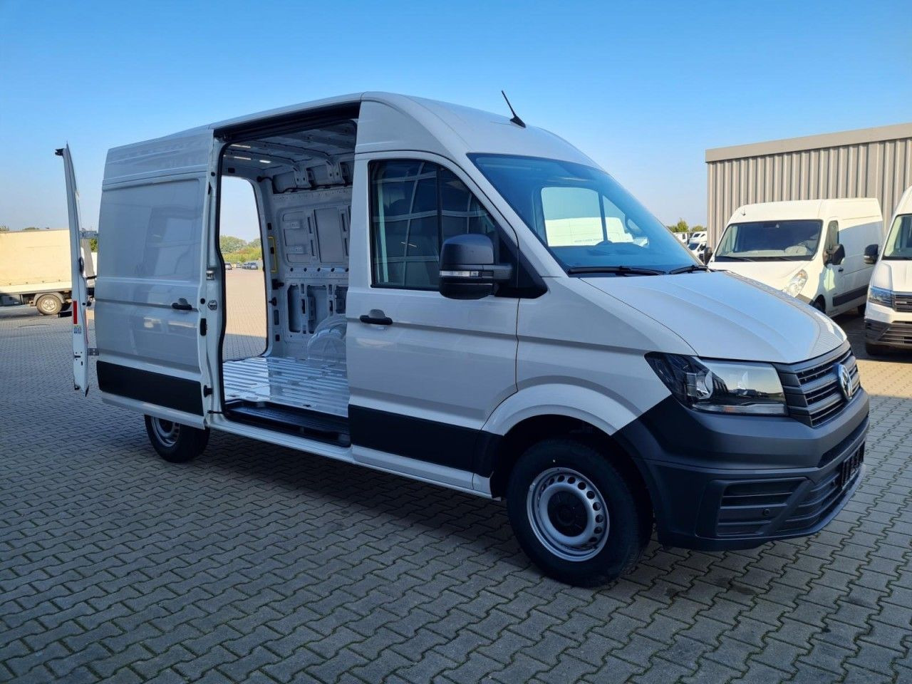 Volkswagen Crafter 35 Kasten MR L3H3 AG KLIMA KAMERA NAVI_A - Kaubik: pilt 3 Volkswagen Crafter 35 Kasten MR L3H3 AG KLIMA KAMERA NAVI_A - Kaubik: pilt 3
