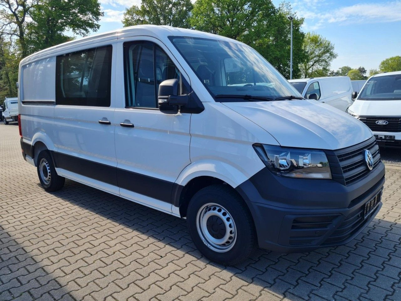 Volkswagen Crafter 35 Kasten Plus Doka Mixto PDC NAVI/APP - Kaubik, Meeskonnaauto: pilt 3 Volkswagen Crafter 35 Kasten Plus Doka Mixto PDC NAVI/APP - Kaubik, Meeskonnaauto: pilt 3
