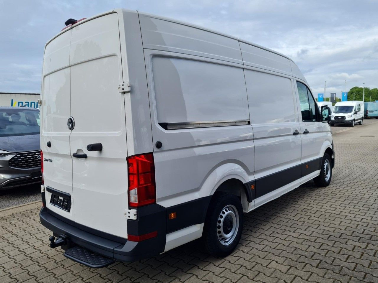 Volkswagen Crafter 35 Kasten TDI MR KLIMA KAMERA AUTOMATIK - Kaubik: pilt 4 Volkswagen Crafter 35 Kasten TDI MR KLIMA KAMERA AUTOMATIK - Kaubik: pilt 4