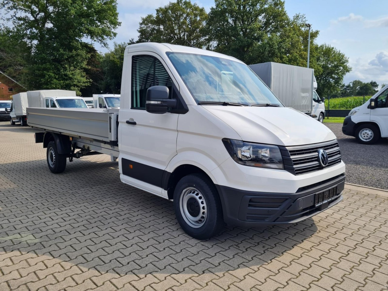 Volkswagen Crafter 35 Pritsche L4 lang KLIMA NAVI/APP TEMPOMAT - Madelauto: pilt 3 Volkswagen Crafter 35 Pritsche L4 lang KLIMA NAVI/APP TEMPOMAT - Madelauto: pilt 3