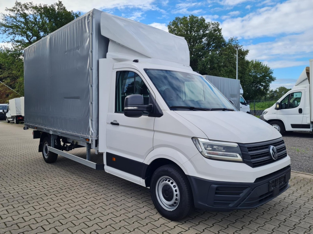 Volkswagen Crafter 35 TDI Pritsche Schiebe Plane ERGO LED TEMPOMAT - Tent tarbesõiduk: pilt 3 Volkswagen Crafter 35 TDI Pritsche Schiebe Plane ERGO LED TEMPOMAT - Tent tarbesõiduk: pilt 3