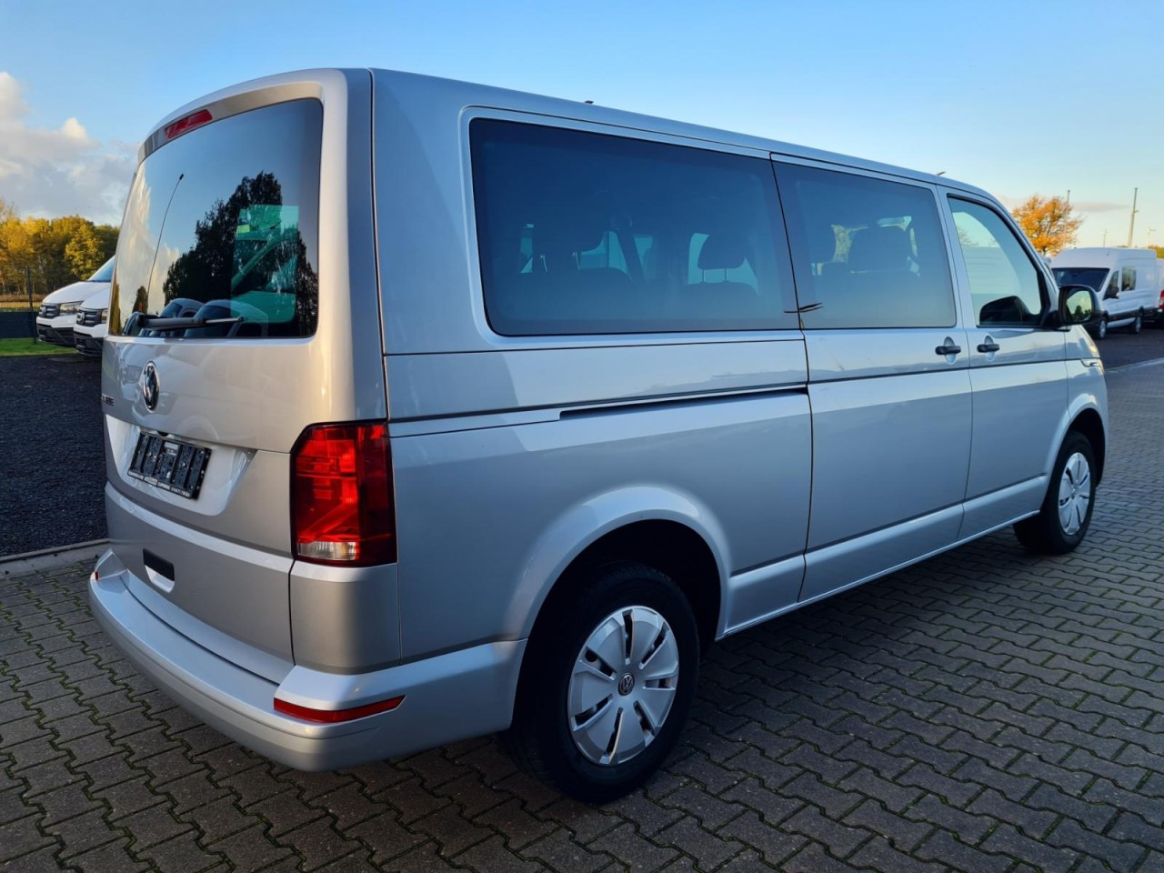 Volkswagen T6.1 Caravelle TDI lang 9 Sitzer 2 Schiebetüren Trendl. - Väikebuss, Mikrobuss: pilt 5 Volkswagen T6.1 Caravelle TDI lang 9 Sitzer 2 Schiebetüren Trendl. - Väikebuss, Mikrobuss: pilt 5