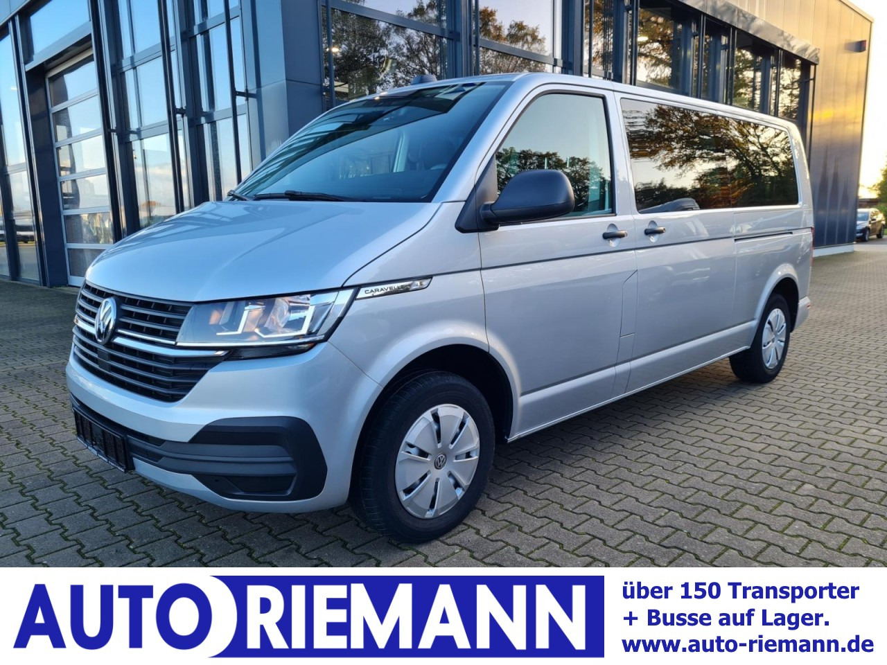 Volkswagen T6.1 Caravelle TDI lang 9 Sitzer 2 Schiebetüren Trendl. - Väikebuss, Mikrobuss: pilt 1 Volkswagen T6.1 Caravelle TDI lang 9 Sitzer 2 Schiebetüren Trendl. - Väikebuss, Mikrobuss: pilt 1