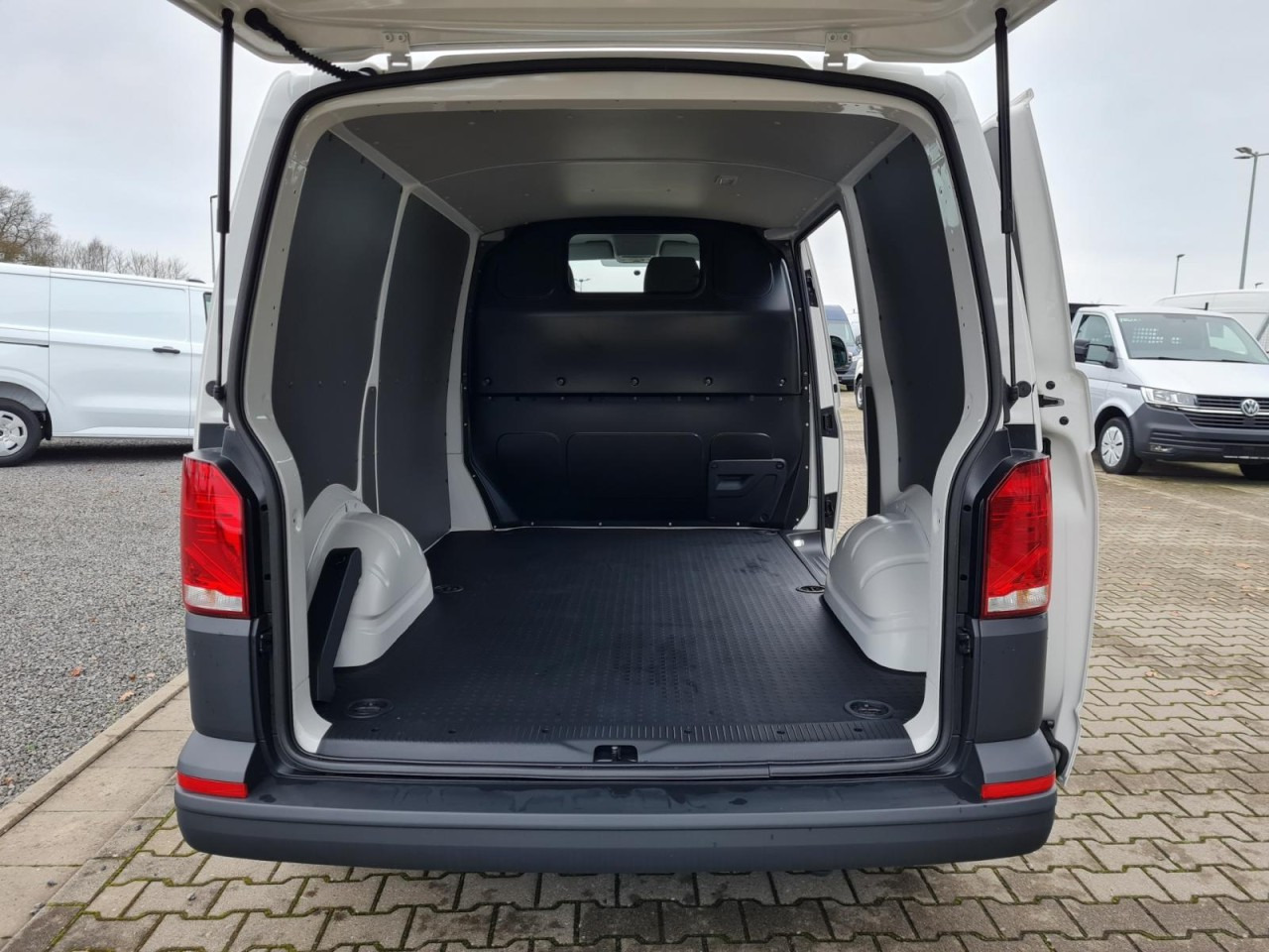 Volkswagen T6.1 Kasten KR Heckklappe KAMERA KLIMA Navi App - Väike kaubik: pilt 5 Volkswagen T6.1 Kasten KR Heckklappe KAMERA KLIMA Navi App - Väike kaubik: pilt 5