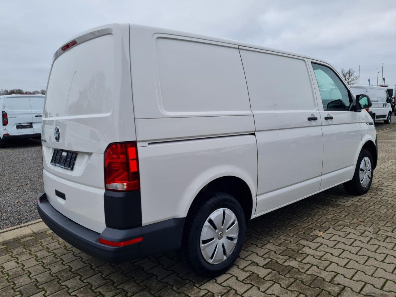 Volkswagen T6.1 Kasten L1 KR Heckklappe KAMERA KLIMA ALLWET - Väike kaubik: pilt 4 Volkswagen T6.1 Kasten L1 KR Heckklappe KAMERA KLIMA ALLWET - Väike kaubik: pilt 4