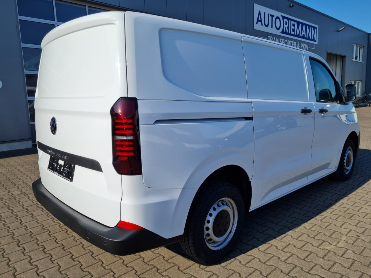 Volkswagen T7 Transporter Kasten TDi L1 Heckklappe KLIMA PDC - Väike kaubik: pilt 5 Volkswagen T7 Transporter Kasten TDi L1 Heckklappe KLIMA PDC - Väike kaubik: pilt 5