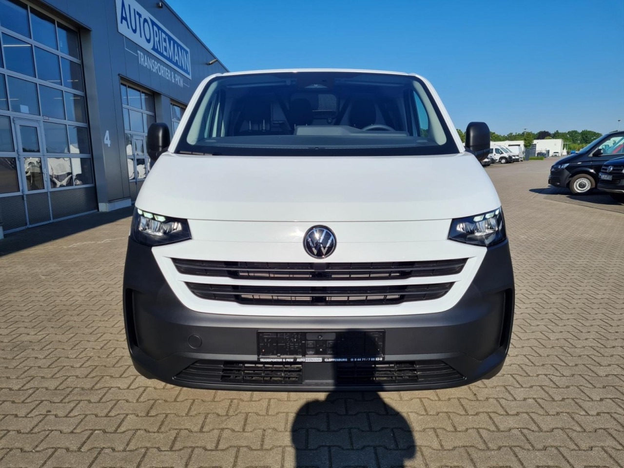 Volkswagen T7 Transporter Kasten Tdi KR Heckklappe PDC KLIMA - Väike kaubik: pilt 2 Volkswagen T7 Transporter Kasten Tdi KR Heckklappe PDC KLIMA - Väike kaubik: pilt 2