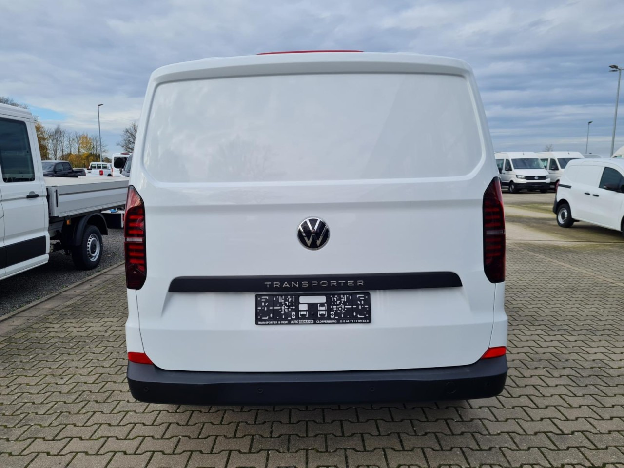 Volkswagen T7 Transporter Kasten Tdi KR Heckklappe PDC KLIMA - Väike kaubik: pilt 5 Volkswagen T7 Transporter Kasten Tdi KR Heckklappe PDC KLIMA - Väike kaubik: pilt 5