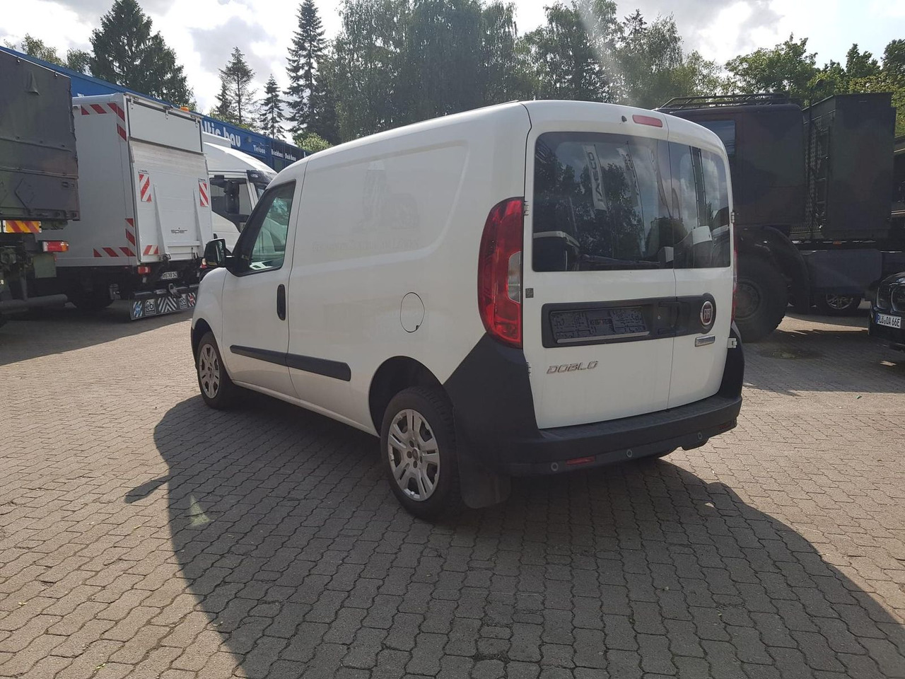 Fiat Doblo Kastenwagen SX 1.3 Klima, Radio mit Nav... - Mikrobuss: pilt 3 Fiat Doblo Kastenwagen SX 1.3 Klima, Radio mit Nav... - Mikrobuss: pilt 3