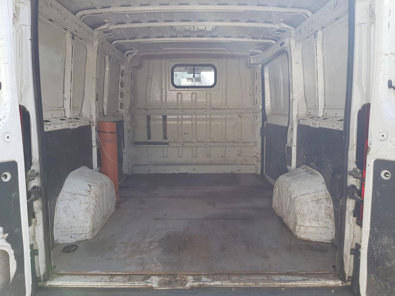 Fiat Ducato Kastenwagen 120 MULTIJET Radio+AHK 88... - Väike kaubik: pilt 5 Fiat Ducato Kastenwagen 120 MULTIJET Radio+AHK 88... - Väike kaubik: pilt 5