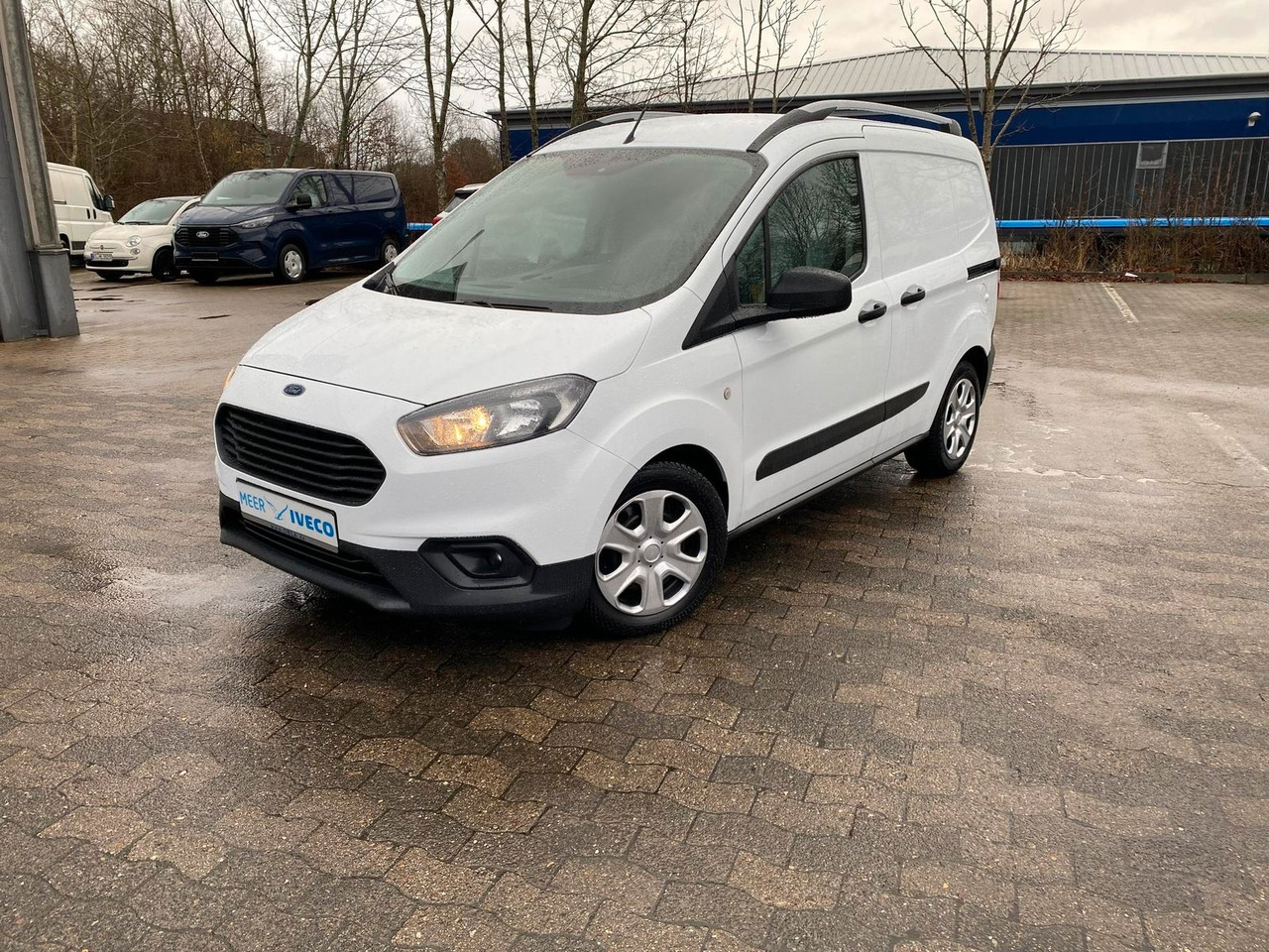 Ford Transit Courier 1.0 Trend Klima, AHK, RFK - Mikrobuss: pilt 1 Ford Transit Courier 1.0 Trend Klima, AHK, RFK - Mikrobuss: pilt 1
