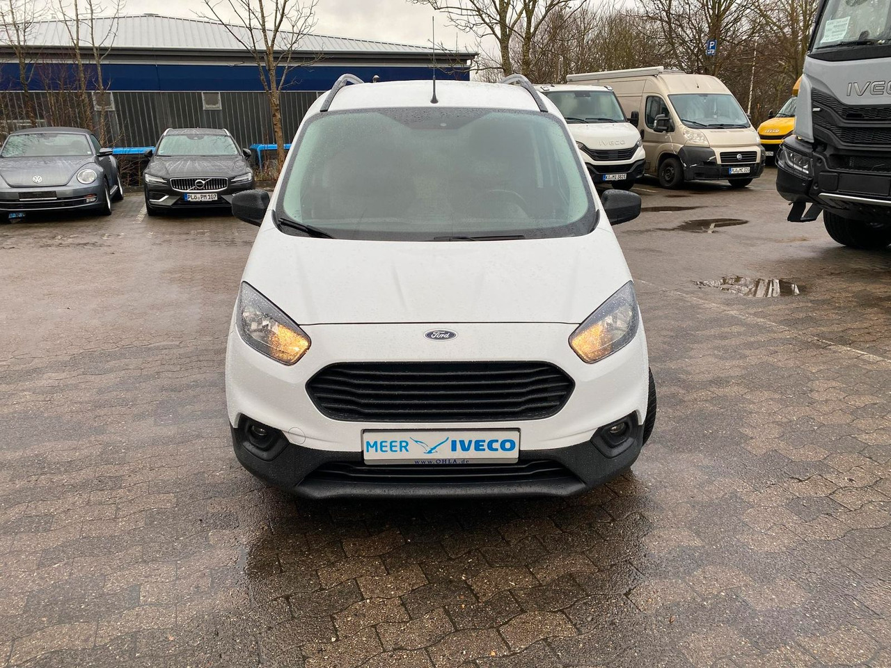 Ford Transit Courier 1.0 Trend Klima, AHK, RFK - Mikrobuss: pilt 2 Ford Transit Courier 1.0 Trend Klima, AHK, RFK - Mikrobuss: pilt 2