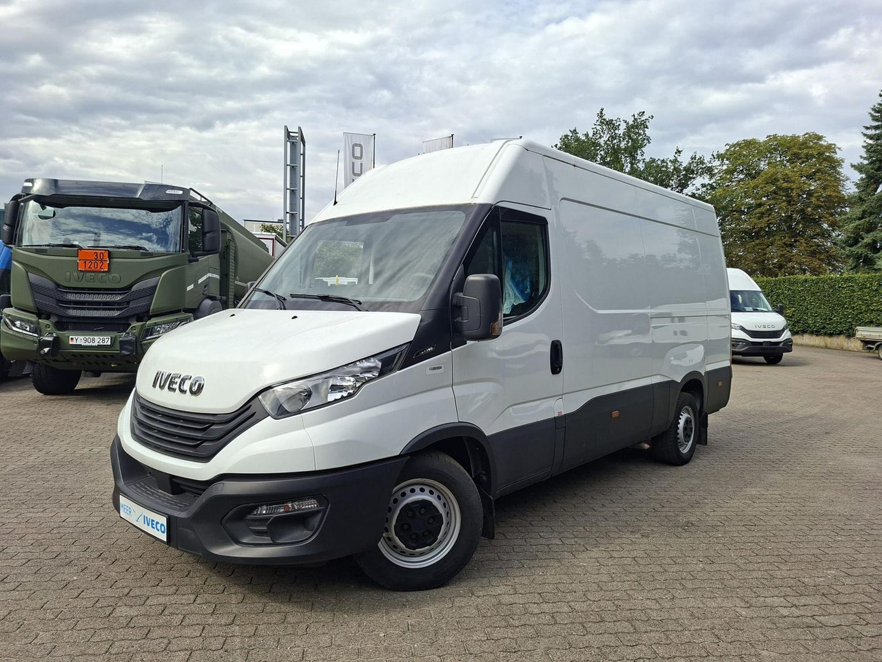 Iveco Daily 35 S16 V 3520L Klima 115 kW (156 PS), S... - Kaubik: pilt 1 Iveco Daily 35 S16 V 3520L Klima 115 kW (156 PS), S... - Kaubik: pilt 1