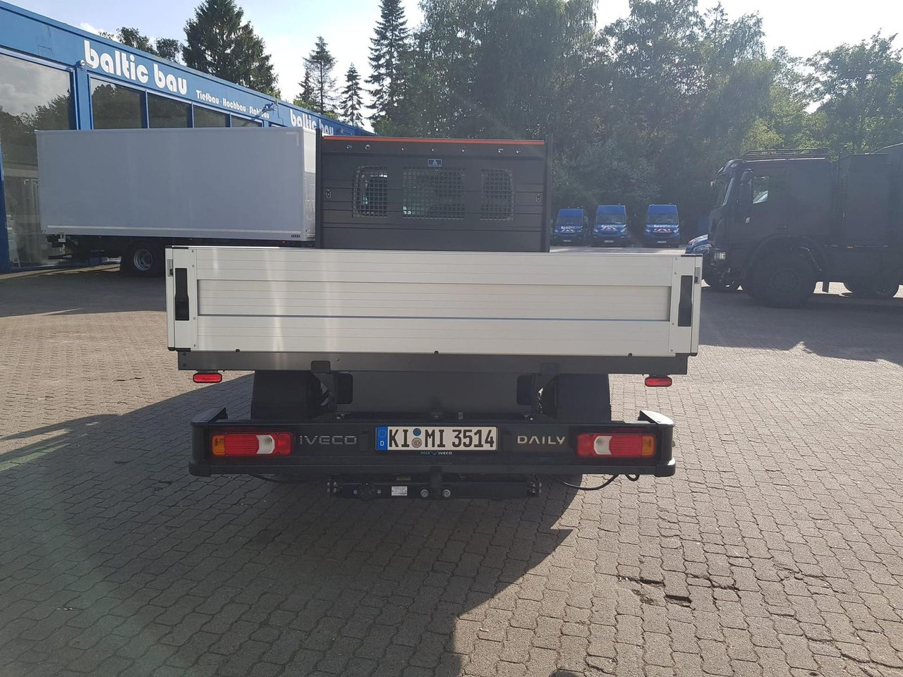 Iveco Daily 35S14HA8 Pritsche AHK 100 kW (136 PS),... - Madelauto: pilt 4 Iveco Daily 35S14HA8 Pritsche AHK 100 kW (136 PS),... - Madelauto: pilt 4