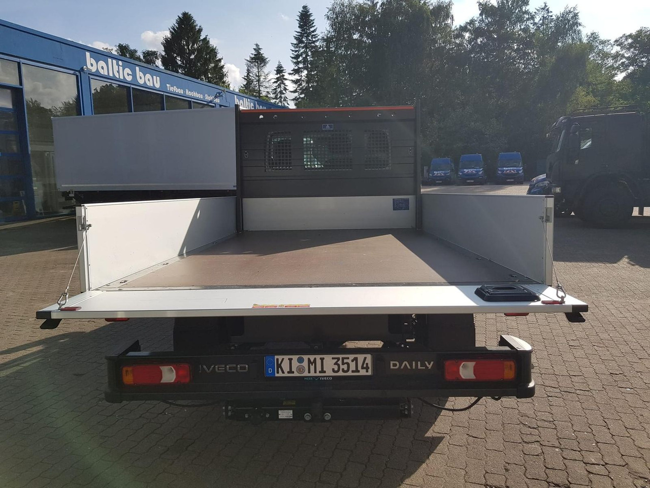 Iveco Daily 35S14HA8 Pritsche AHK 100 kW (136 PS),... - Madelauto: pilt 5 Iveco Daily 35S14HA8 Pritsche AHK 100 kW (136 PS),... - Madelauto: pilt 5