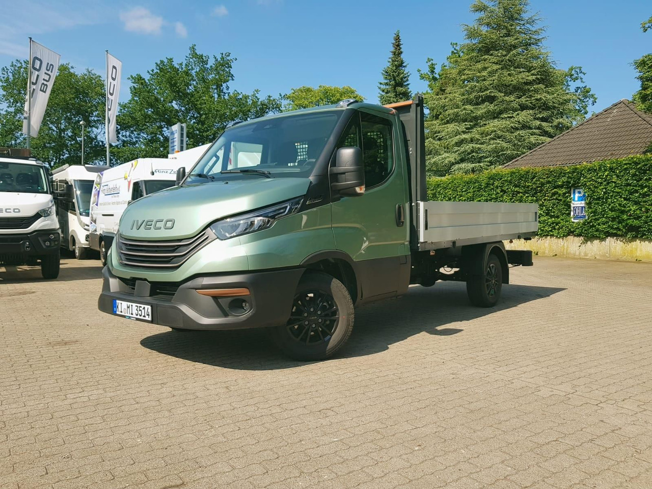 Iveco Daily 35S14HA8 Pritsche AHK 100 kW (136 PS),... - Madelauto: pilt 1 Iveco Daily 35S14HA8 Pritsche AHK 100 kW (136 PS),... - Madelauto: pilt 1