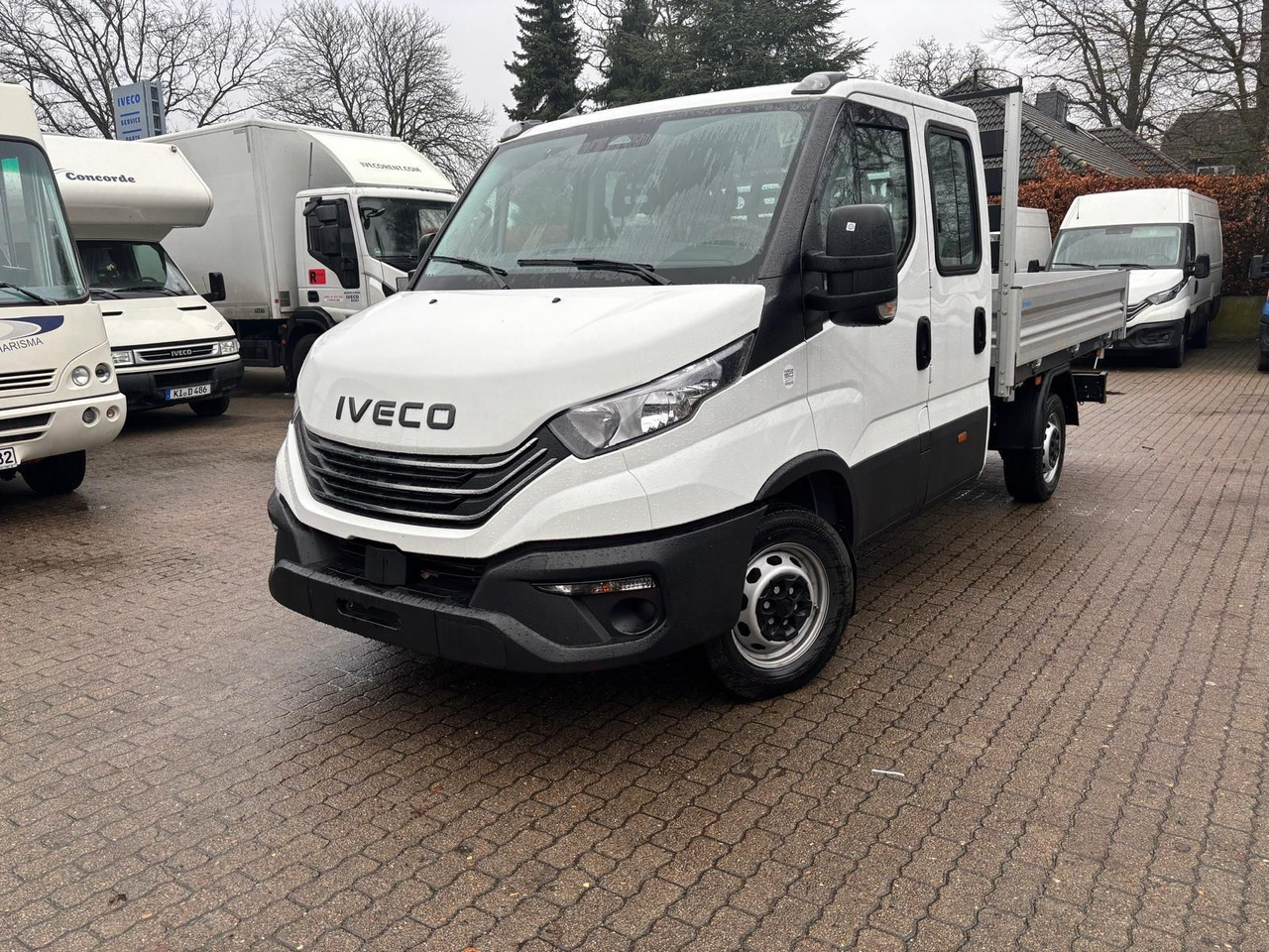 Iveco Daily 35S16H3.0A8YD*DSK*KLIMA*AHK* - Tarbesõiduk kallur, Meeskonnaauto: pilt 1 Iveco Daily 35S16H3.0A8YD*DSK*KLIMA*AHK* - Tarbesõiduk kallur, Meeskonnaauto: pilt 1