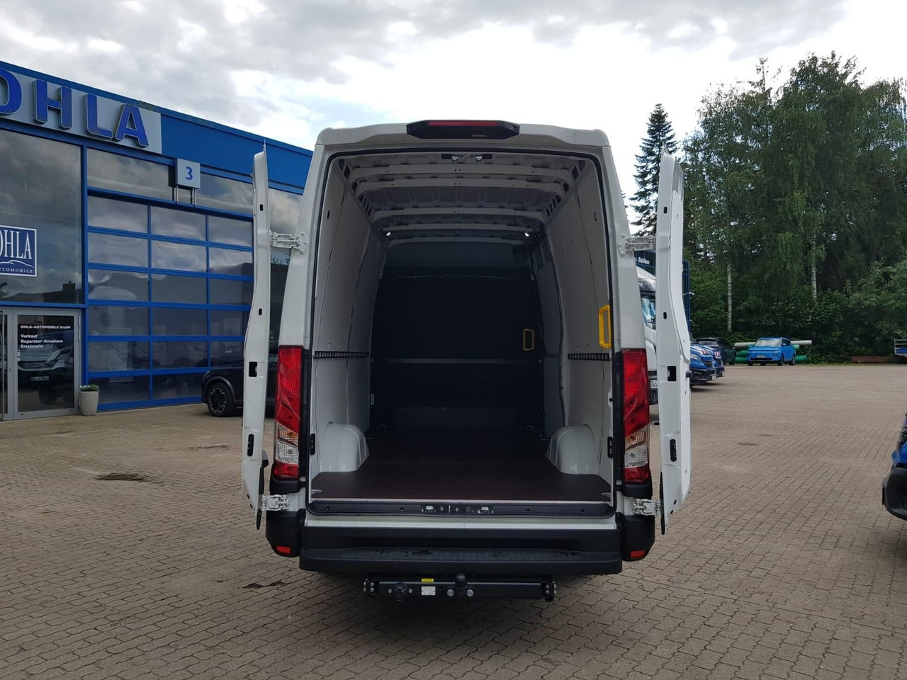 Iveco Daily 35S18HA8 V 3520L mit AHK, Rückfahrkamer... - Kaubik: pilt 5 Iveco Daily 35S18HA8 V 3520L mit AHK, Rückfahrkamer... - Kaubik: pilt 5
