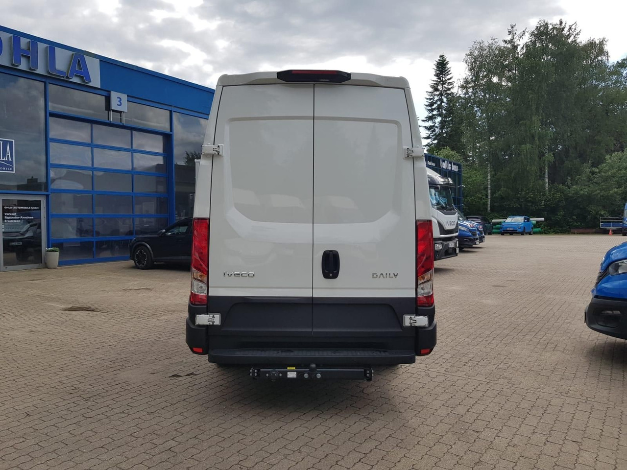 Iveco Daily 35S18HA8 V 3520L mit AHK, Rückfahrkamer... - Kaubik: pilt 4 Iveco Daily 35S18HA8 V 3520L mit AHK, Rückfahrkamer... - Kaubik: pilt 4