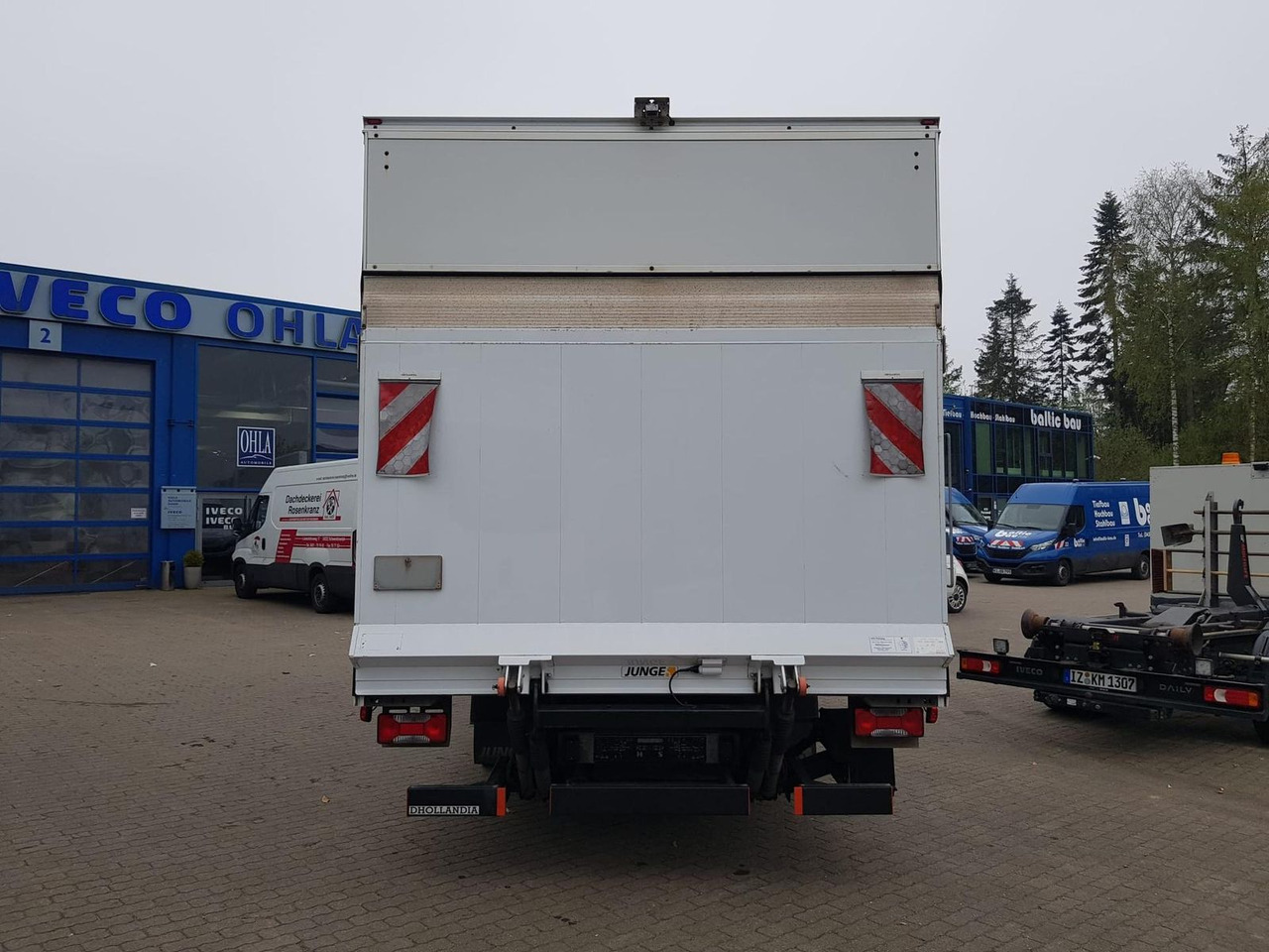 Iveco Daily 70C18HA8/P Koffer, Luftfederung, Kamera - Tarbesõiduk furgoon: pilt 5 Iveco Daily 70C18HA8/P Koffer, Luftfederung, Kamera - Tarbesõiduk furgoon: pilt 5