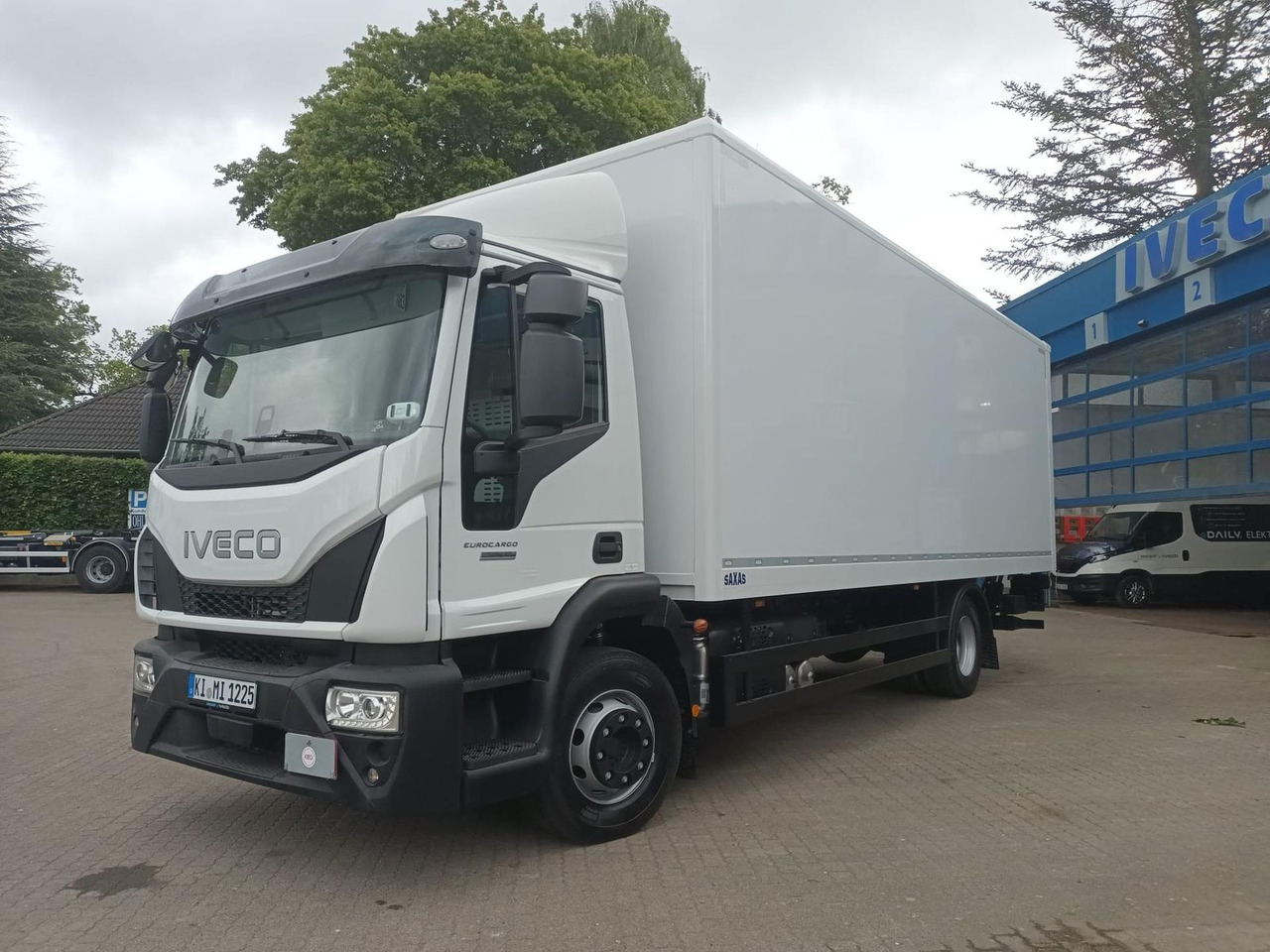 Iveco ML120E25/P KOFFER LBW 1,5t SAXAS AHK 185 kW (... - Tent veoauto: pilt 1 Iveco ML120E25/P KOFFER LBW 1,5t SAXAS AHK 185 kW (... - Tent veoauto: pilt 1
