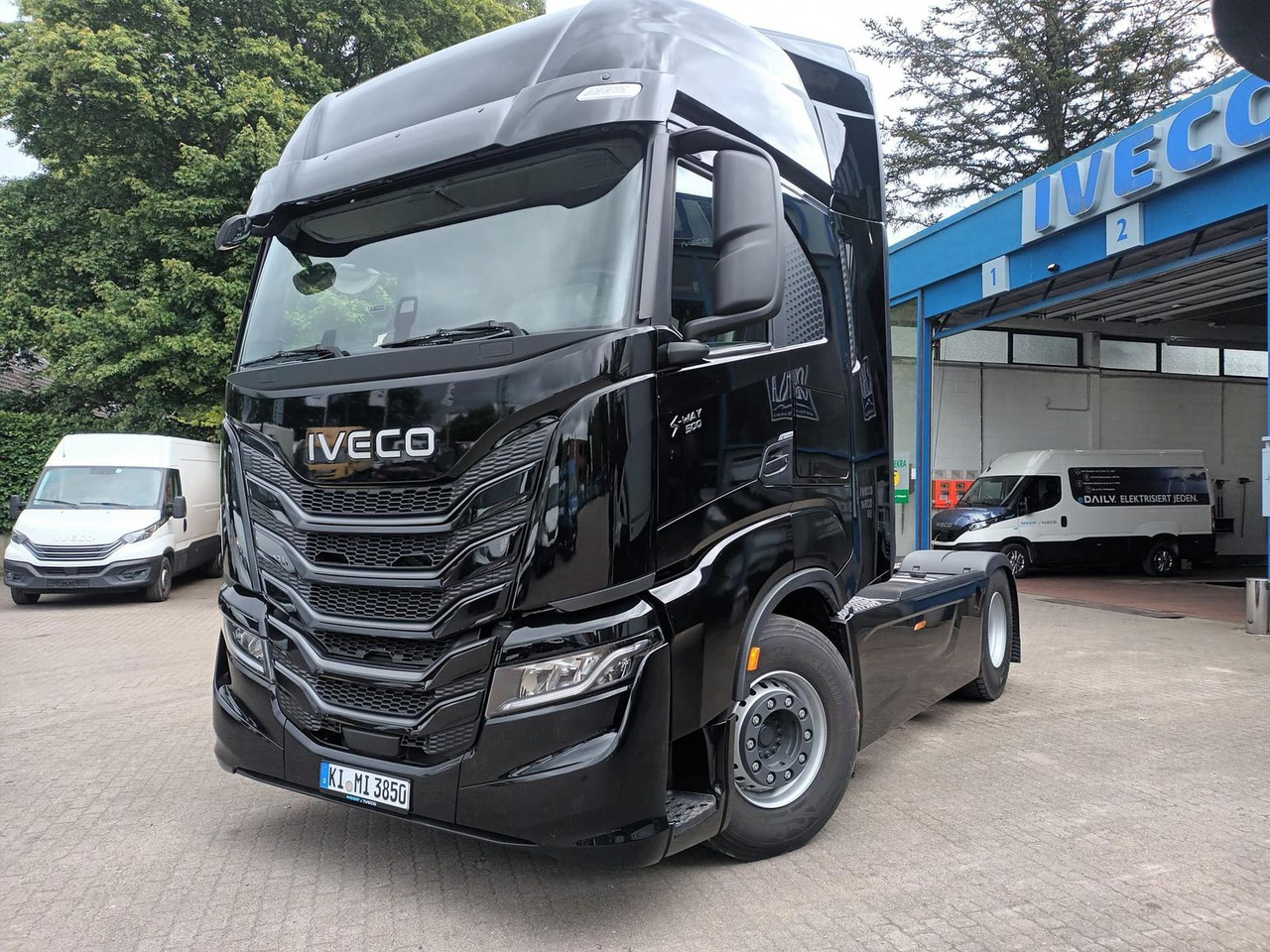 Iveco S-Way SZM 500PS 18-20t zGG. 2-Kreis Hydraulik - Sadulveok: pilt 1 Iveco S-Way SZM 500PS 18-20t zGG. 2-Kreis Hydraulik - Sadulveok: pilt 1