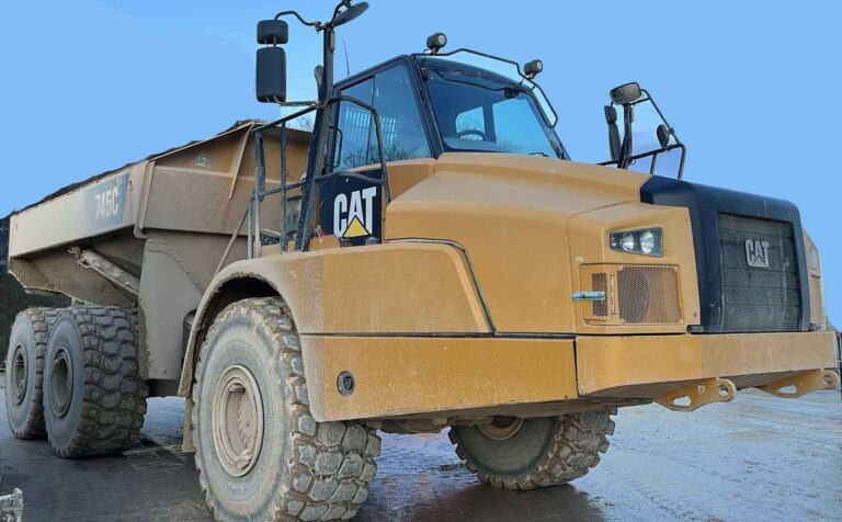 Caterpillar 745C – Dumper - Liigendkallur: pilt 1 Caterpillar 745C – Dumper - Liigendkallur: pilt 1