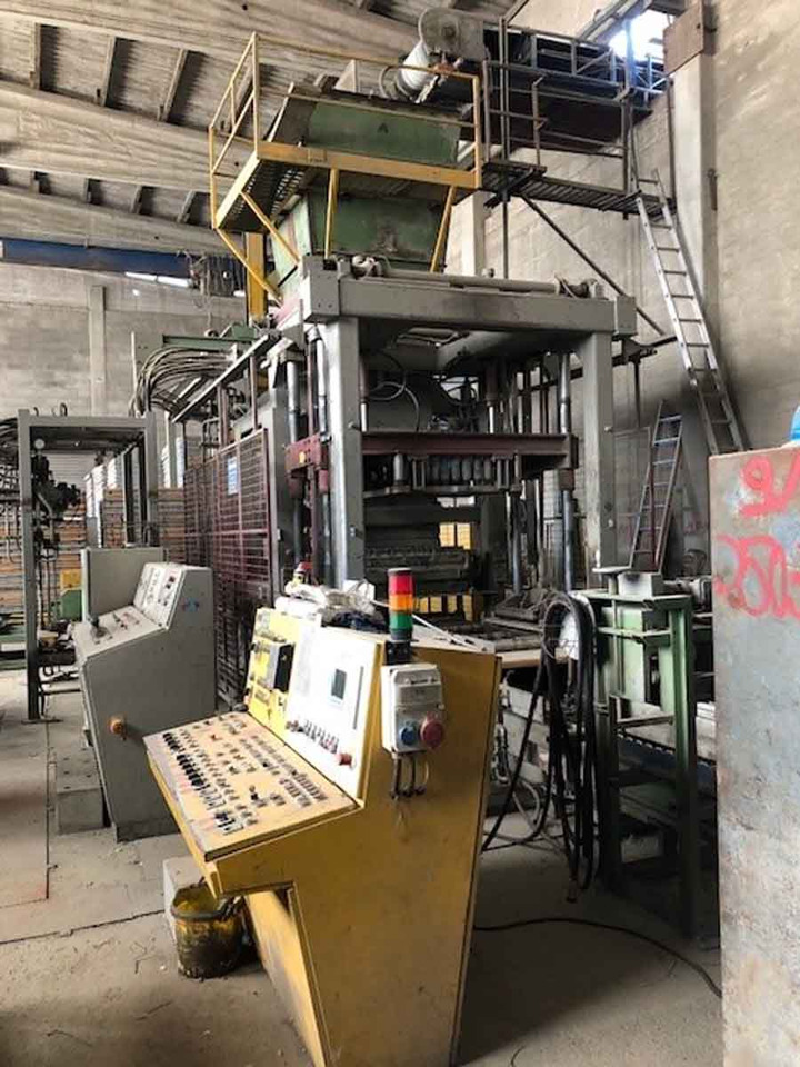 Henke Variant – Brick Manufacturing Plant / Steinfertigungsanlage - Vibropress: pilt 2 Henke Variant – Brick Manufacturing Plant / Steinfertigungsanlage - Vibropress: pilt 2