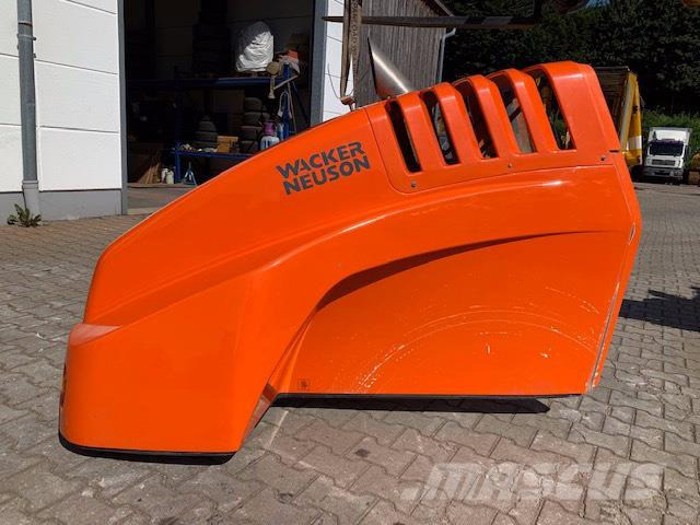 Hamm H13 H16 Motorhaube - Kapotikaas - Ehitusmasinad: pilt 3 Hamm H13 H16 Motorhaube - Kapotikaas - Ehitusmasinad: pilt 3
