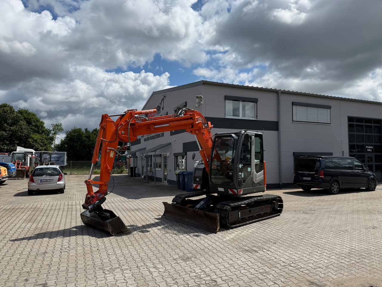 Hitachi ZX85 US-3 OFFSET Kompaktbagger MS08 - Ekskavaator: pilt 2 Hitachi ZX85 US-3 OFFSET Kompaktbagger MS08 - Ekskavaator: pilt 2