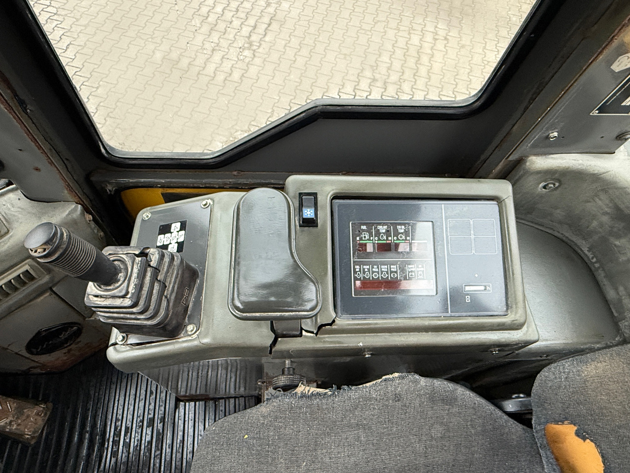 Rataslaadur Komatsu Hanomag WA270-3 Radlader Klima: pilt 17 Rataslaadur Komatsu Hanomag WA270-3 Radlader Klima: pilt 17