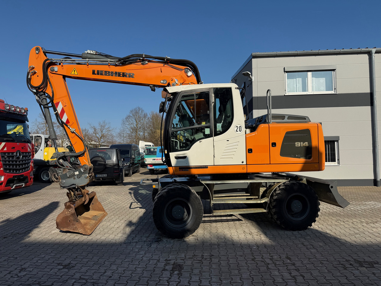 Liebherr A914 Mobilbagger OQ65 Klima - Ratastel ekskavaator: pilt 3 Liebherr A914 Mobilbagger OQ65 Klima - Ratastel ekskavaator: pilt 3
