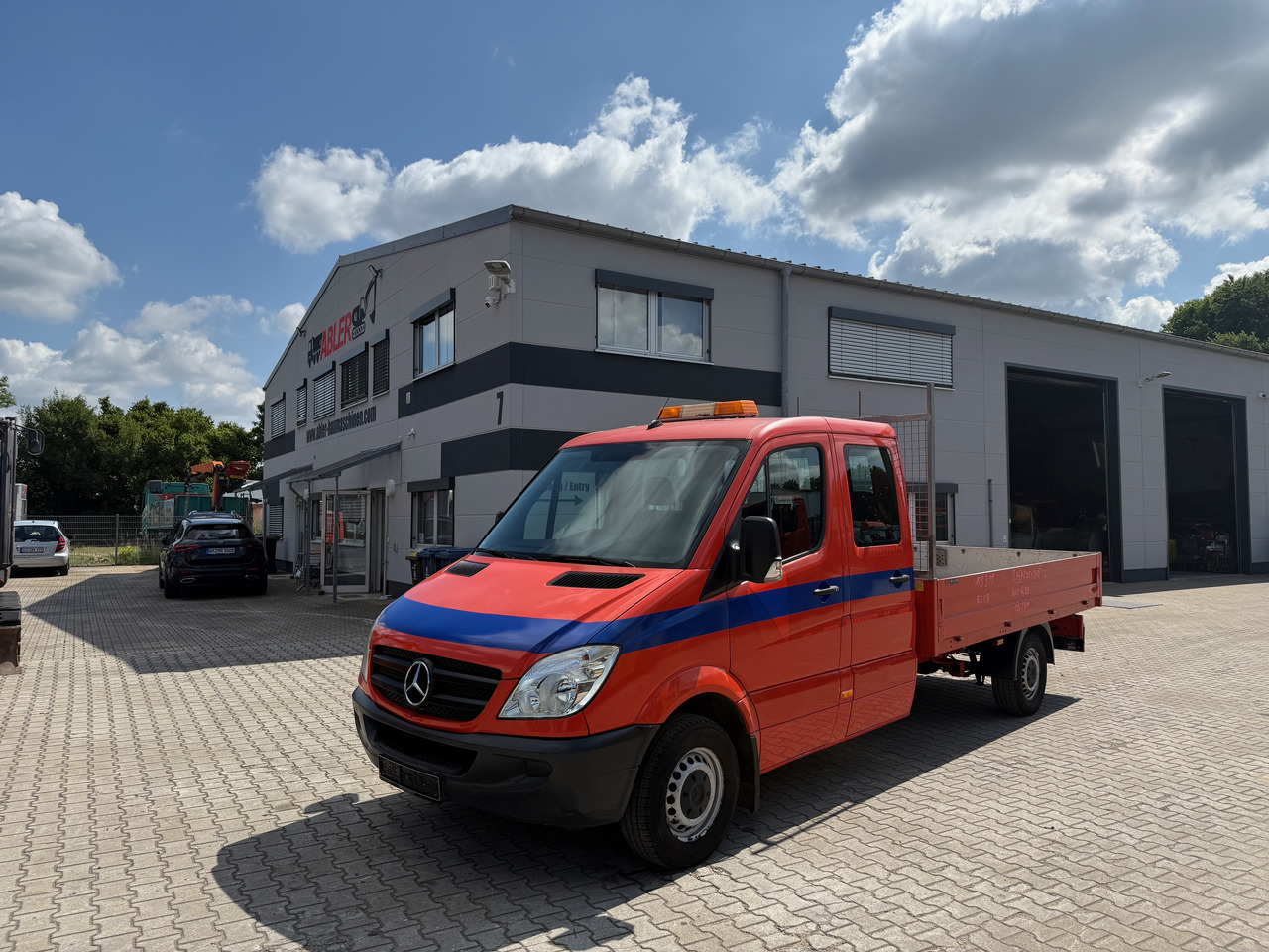 Mercedes-Benz 311 Sprinter Pritsche AHK - Madelveok/ Platvormveok: pilt 2 Mercedes-Benz 311 Sprinter Pritsche AHK - Madelveok/ Platvormveok: pilt 2