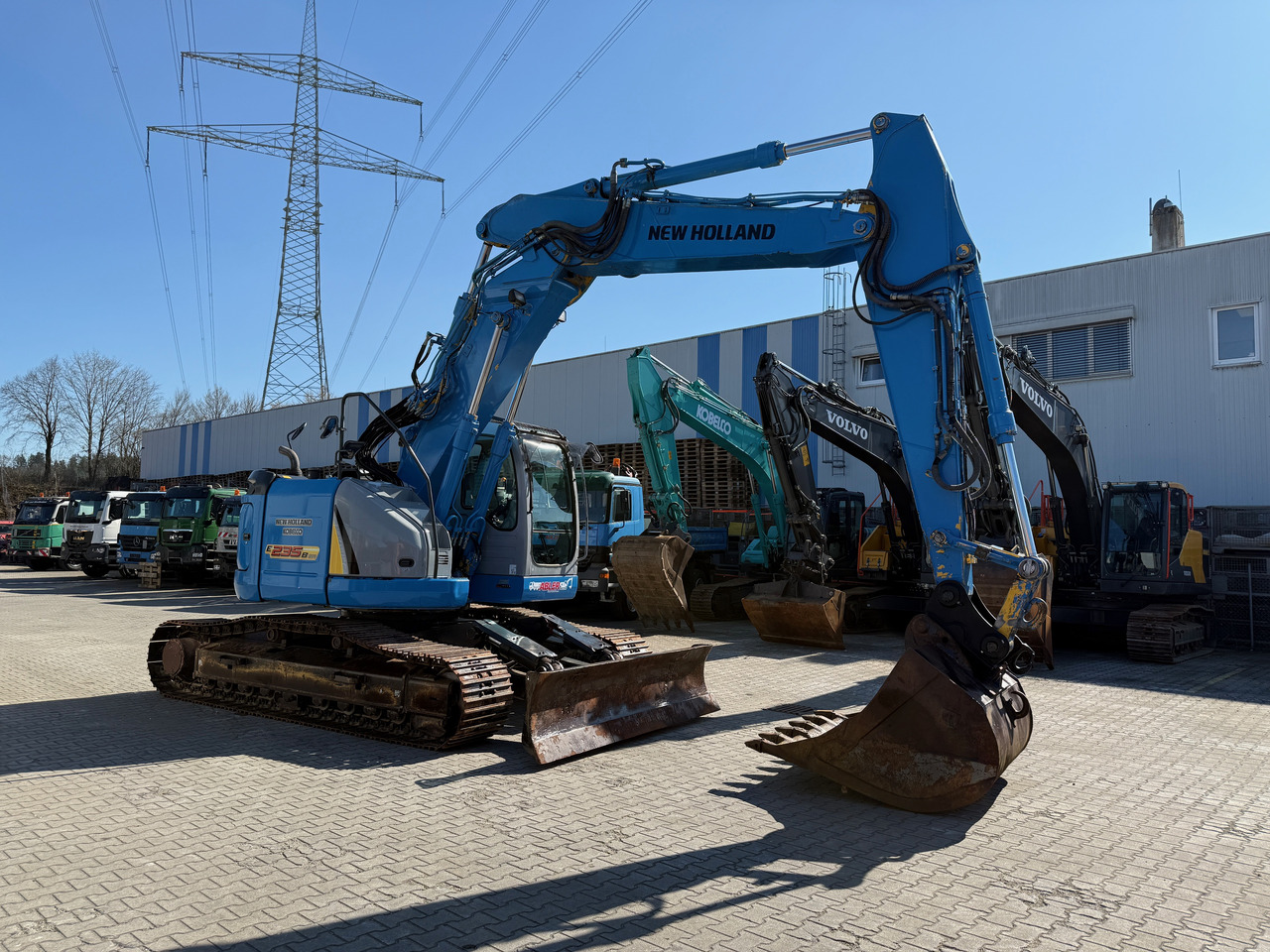 New Holland Kobeclo E235 BSR-2 Nullheck Kettenbagger MS21 - Ekskavaator: pilt 3 New Holland Kobeclo E235 BSR-2 Nullheck Kettenbagger MS21 - Ekskavaator: pilt 3