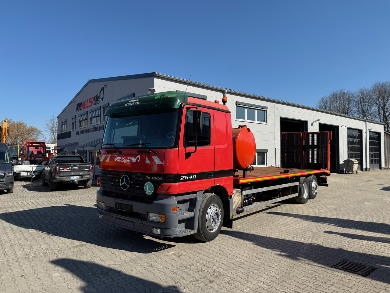 Mercedes-Benz 2540 Actros MP1 Baumaschinentrnasporter - Veoauto: pilt 2 Mercedes-Benz 2540 Actros MP1 Baumaschinentrnasporter - Veoauto: pilt 2