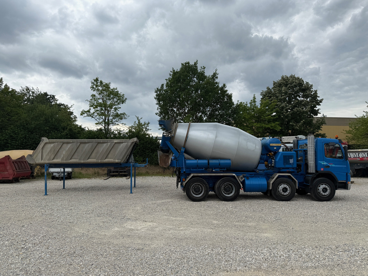 Volvo FM 12 420 WECHSELSYSTEM Betonmischer + Kipper AHK Klima - Autobetoonisegisti: pilt 4 Volvo FM 12 420 WECHSELSYSTEM Betonmischer + Kipper AHK Klima - Autobetoonisegisti: pilt 4