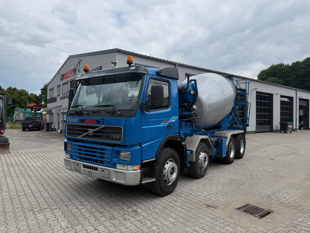 Volvo FM 12 420 WECHSELSYSTEM Betonmischer + Kipper AHK Klima - Autobetoonisegisti: pilt 5 Volvo FM 12 420 WECHSELSYSTEM Betonmischer + Kipper AHK Klima - Autobetoonisegisti: pilt 5