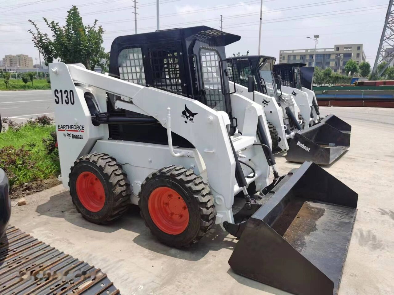 Bobcat S130 - Kompaktlaadur: pilt 4 Bobcat S130 - Kompaktlaadur: pilt 4
