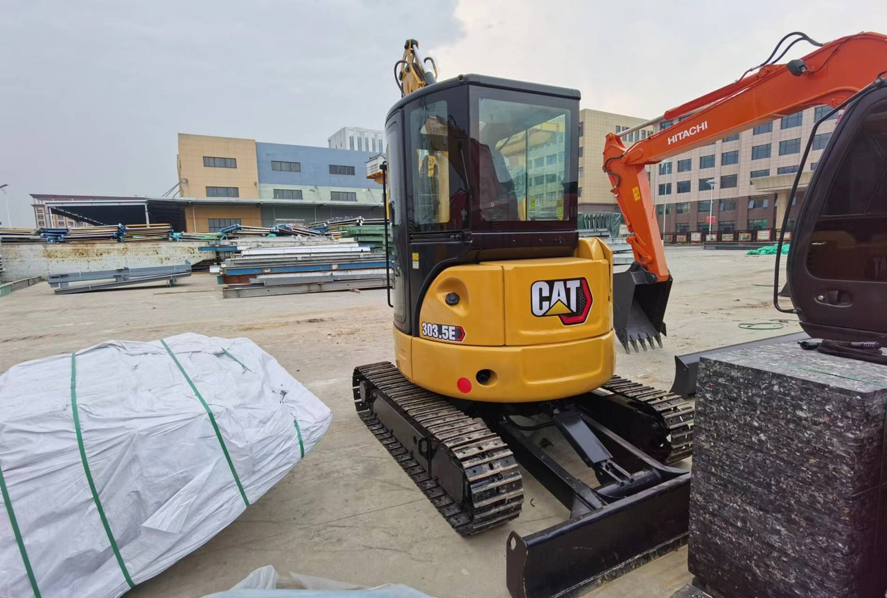 CATERPILLAR 303.5E - Miniekskavaator: pilt 2 CATERPILLAR 303.5E - Miniekskavaator: pilt 2