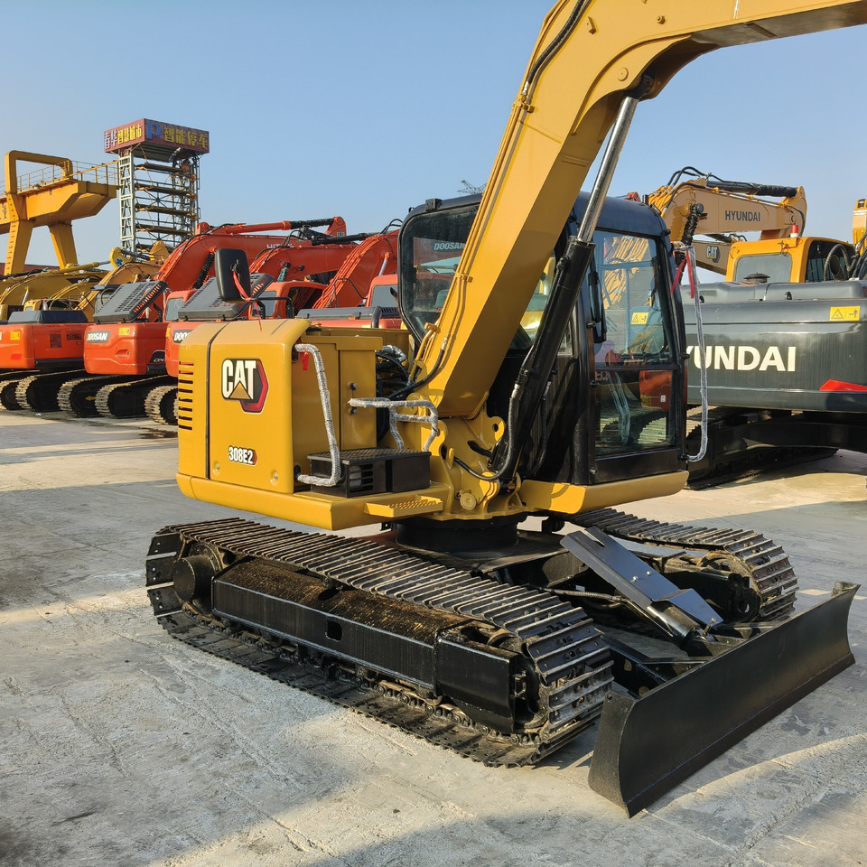 CATERPILLAR 308E2 - Miniekskavaator: pilt 2 CATERPILLAR 308E2 - Miniekskavaator: pilt 2