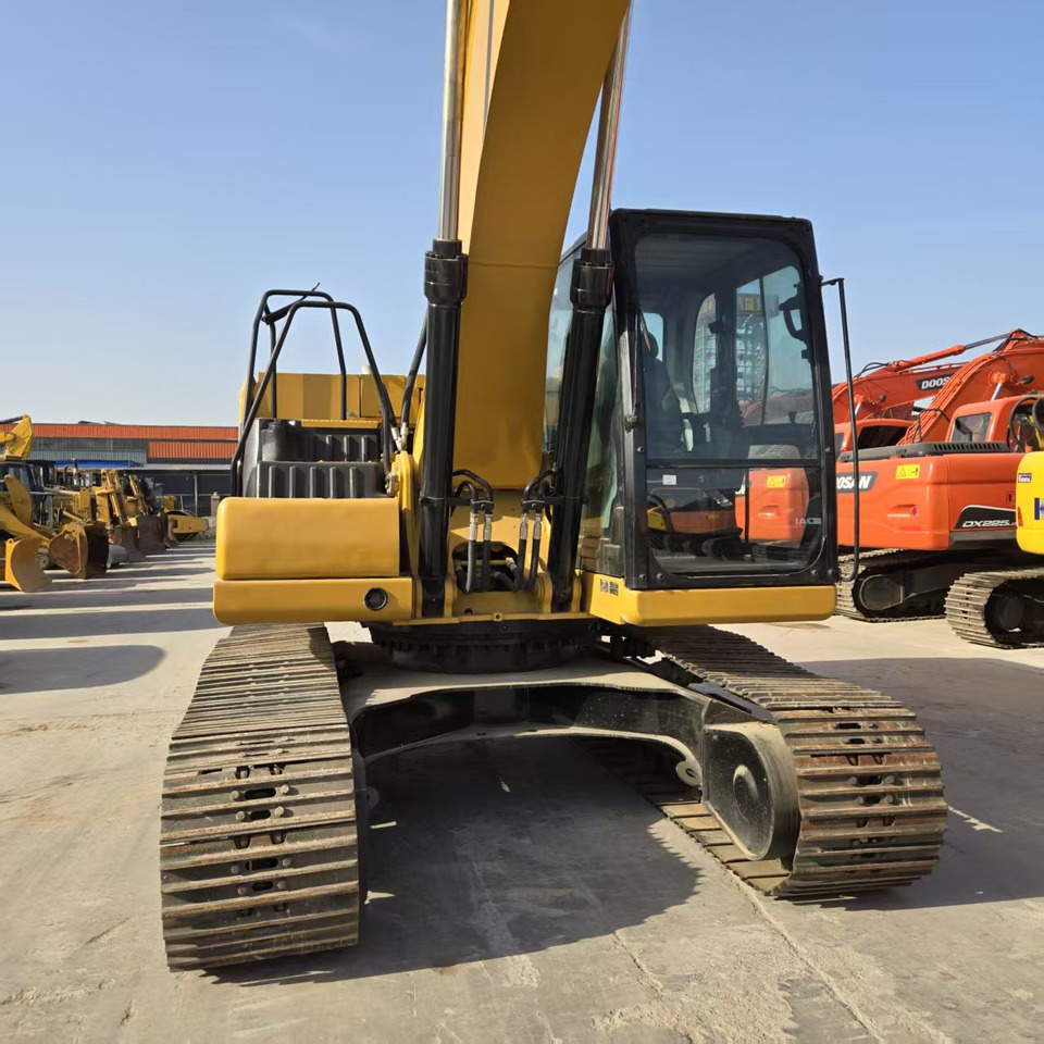 Lintekskavaator Caterpillar 323GC: pilt 9