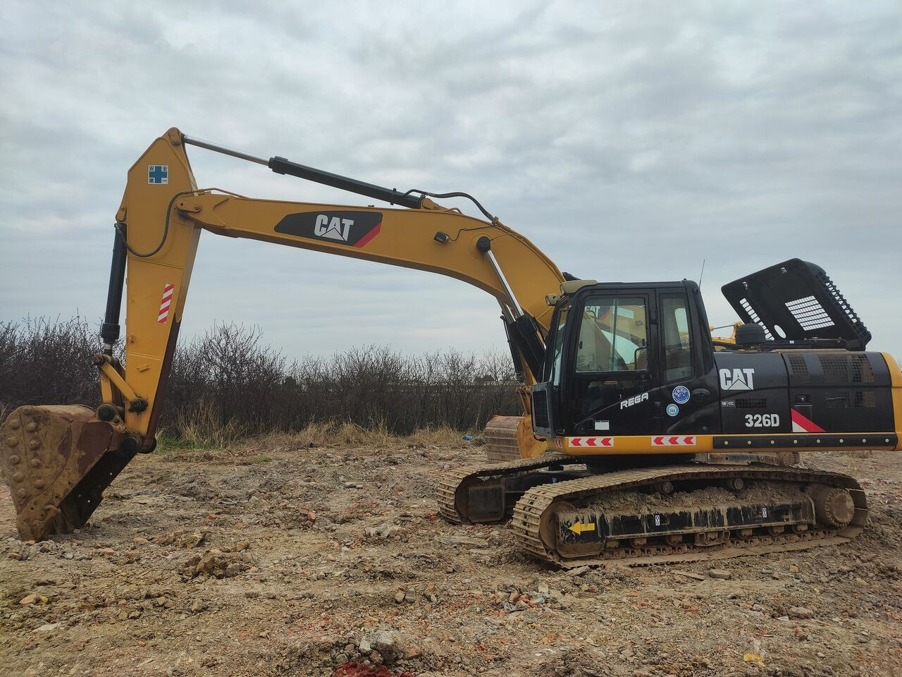Caterpillar 326D - Lintekskavaator: pilt 1 Caterpillar 326D - Lintekskavaator: pilt 1