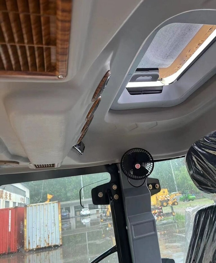 Caterpillar 420F - Ekskavaator-laadur: pilt 5 Caterpillar 420F - Ekskavaator-laadur: pilt 5