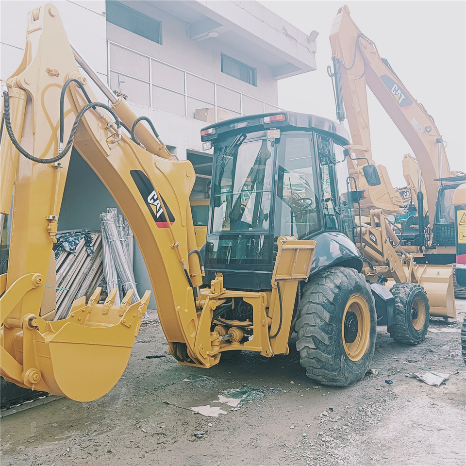 Caterpillar 430E - Ekskavaator-laadur: pilt 1 Caterpillar 430E - Ekskavaator-laadur: pilt 1