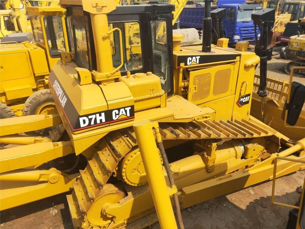Caterpillar D 7 H - Buldooser: pilt 2 Caterpillar D 7 H - Buldooser: pilt 2
