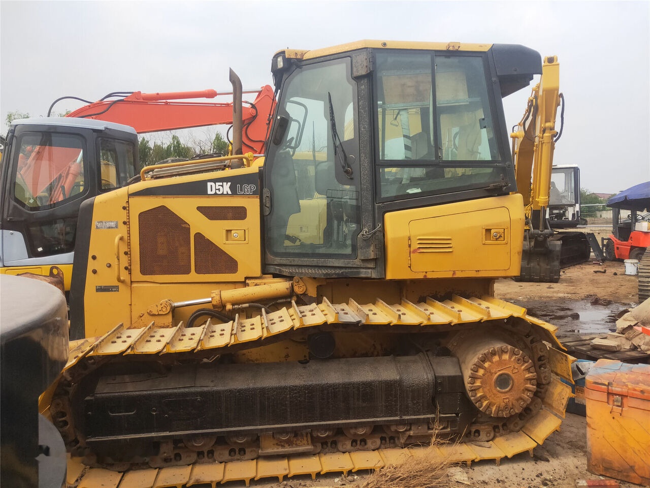 Buldooser Caterpillar D5K: pilt 6